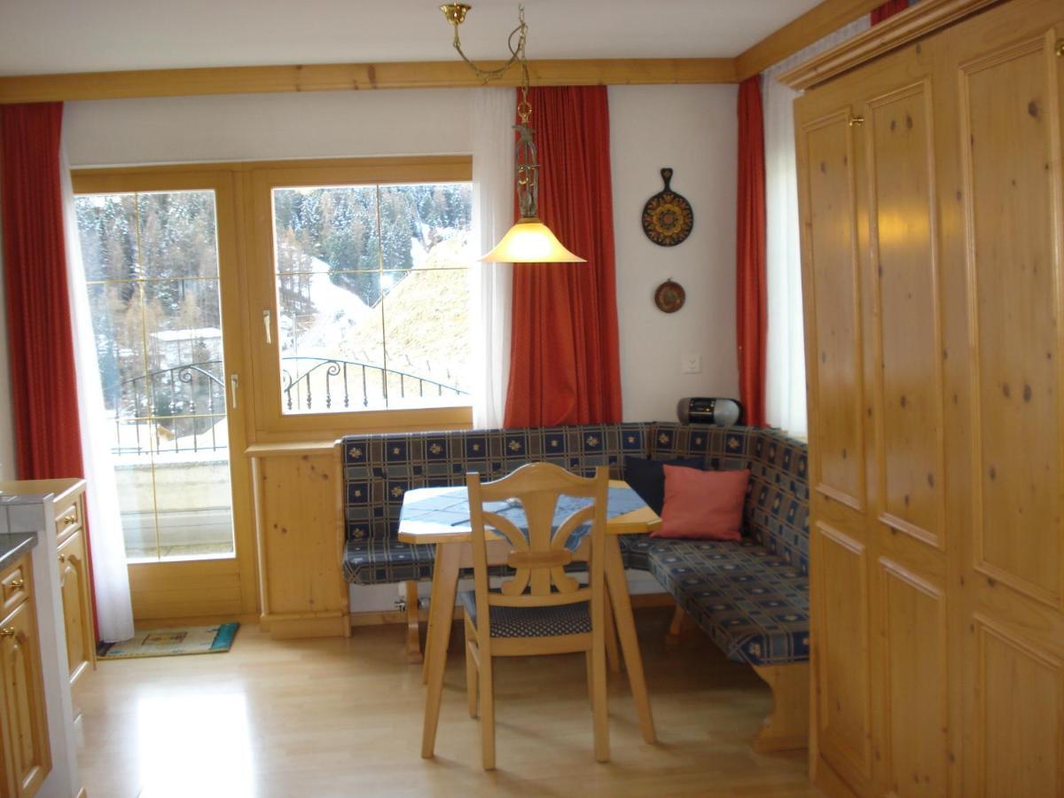 Chasa Valetta Apartment Samnaun Ruang foto