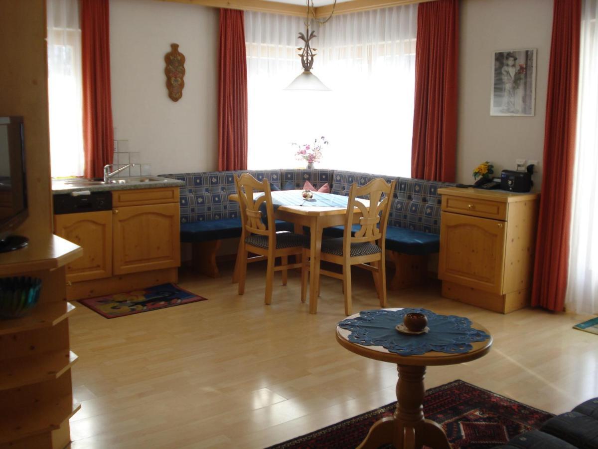 Chasa Valetta Apartment Samnaun Ruang foto