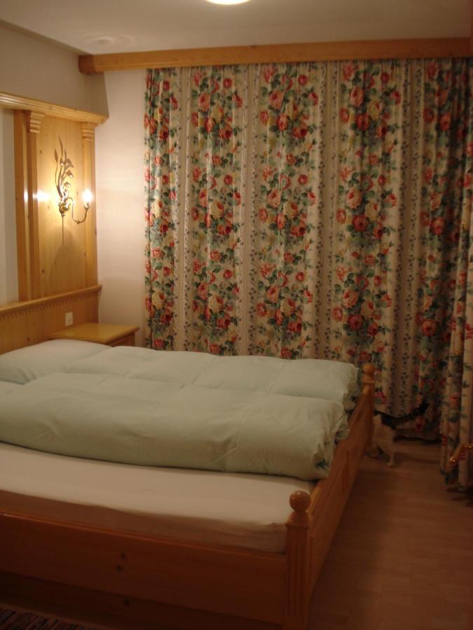 Chasa Valetta Apartment Samnaun Ruang foto